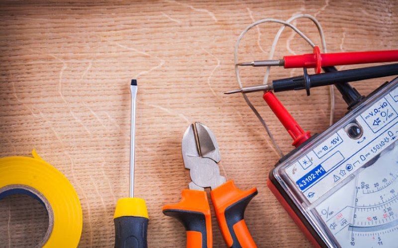 Savant Electric Company — Electrician in Beaumont