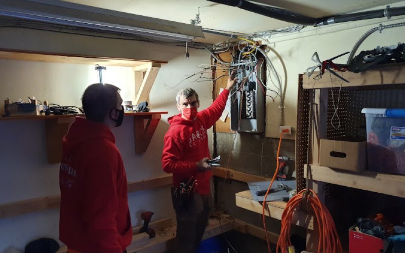 Jacob Electric LLC — Electrician in Bellevue