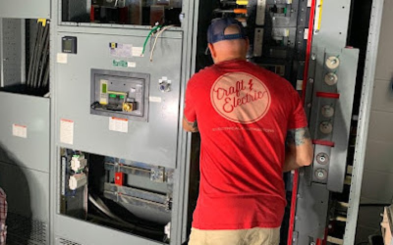 Craft Electric Co Inc — Electrician in Birmingham