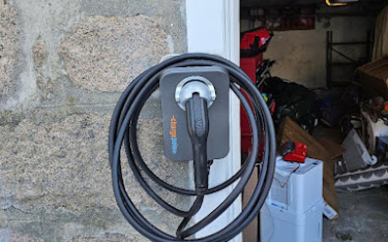 E/R Electric