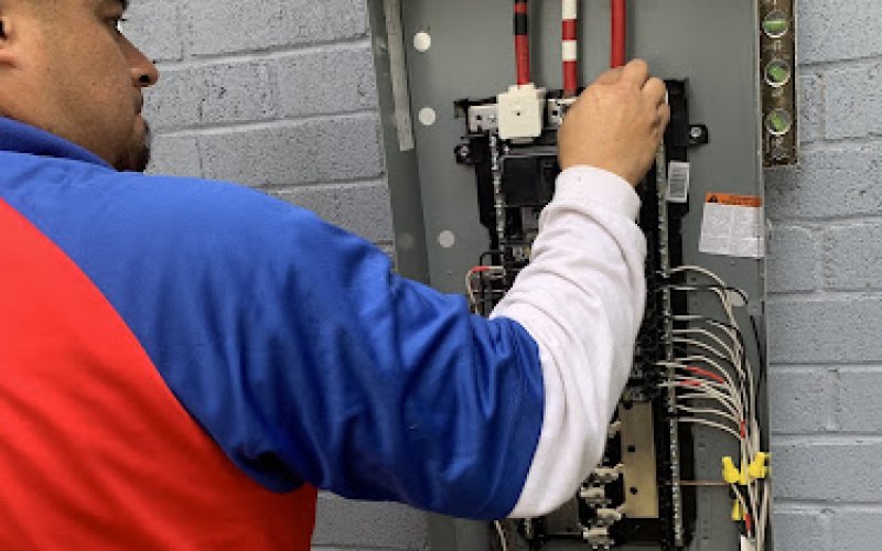 Elizondo Electric