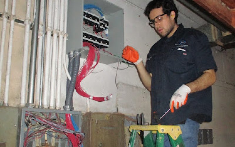 IEA Electricians — Electrician in Downey