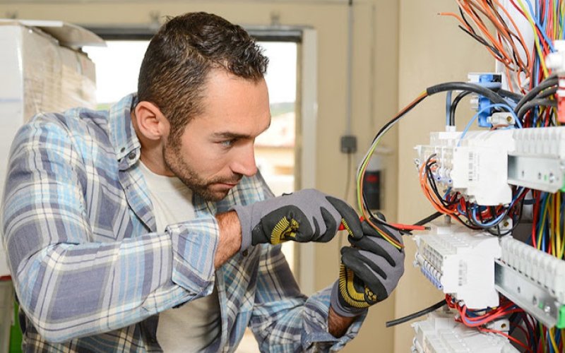 Green Electric Solutions Escondido — Electrician in Escondido