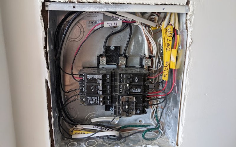 Max Electric — Electrician in Escondido