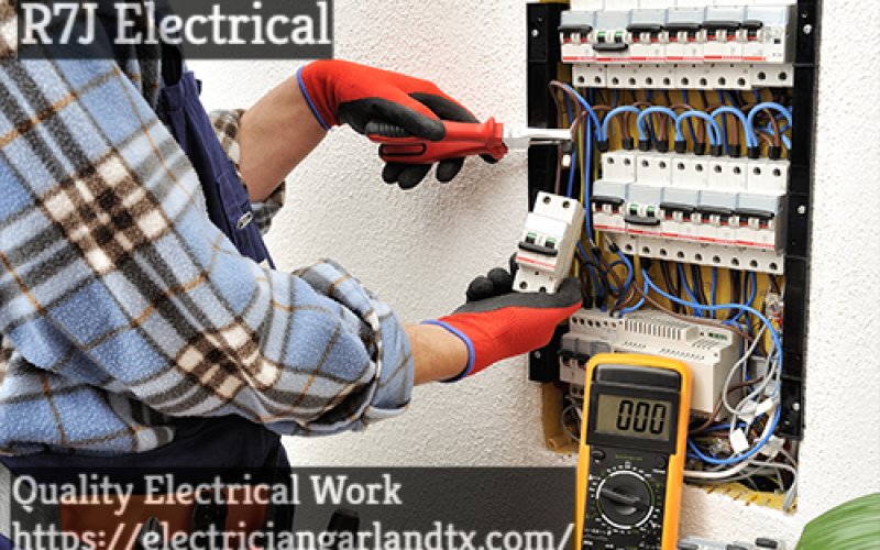 Safe Plug Electric Garland