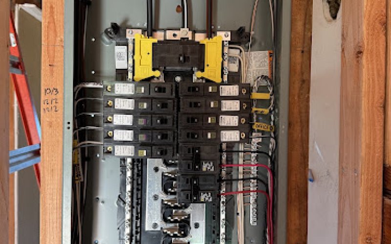 Gonzalez Electric Inc — Electrician in Hayward