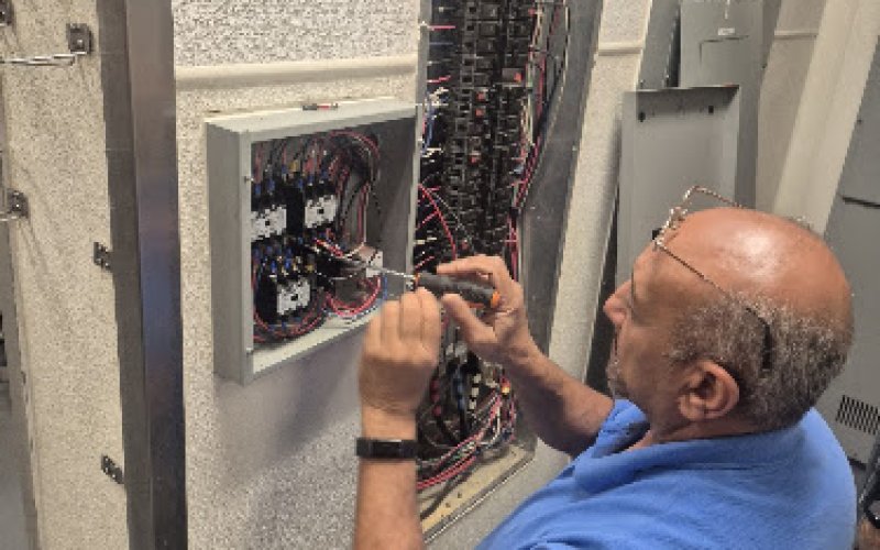 A & B Electric Services