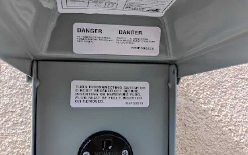 Desert Canyon Electric LLC