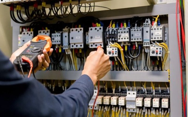 R & H Electric