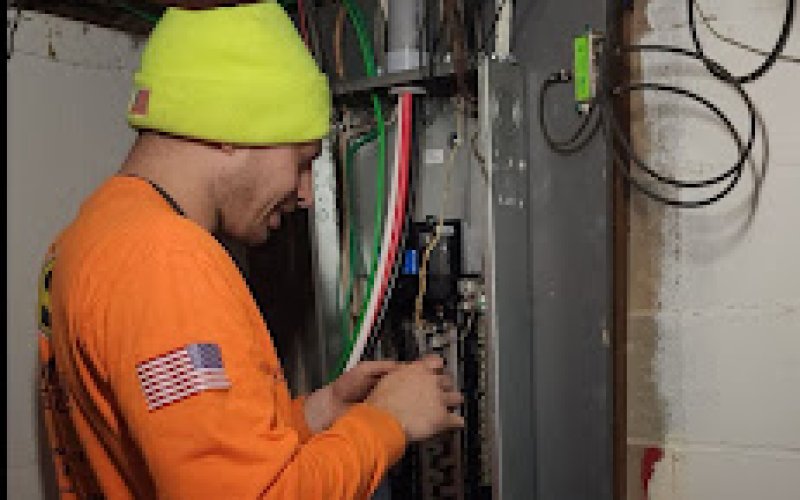 Sampson Electric LLC — Electrician in New Haven