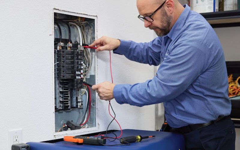 Mr. Electric of Phoenix Metro — Electrician in Phoenix