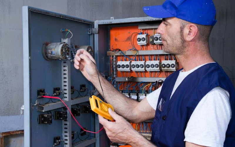 Electrician Pros Syracuse — Electrician in Syracuse