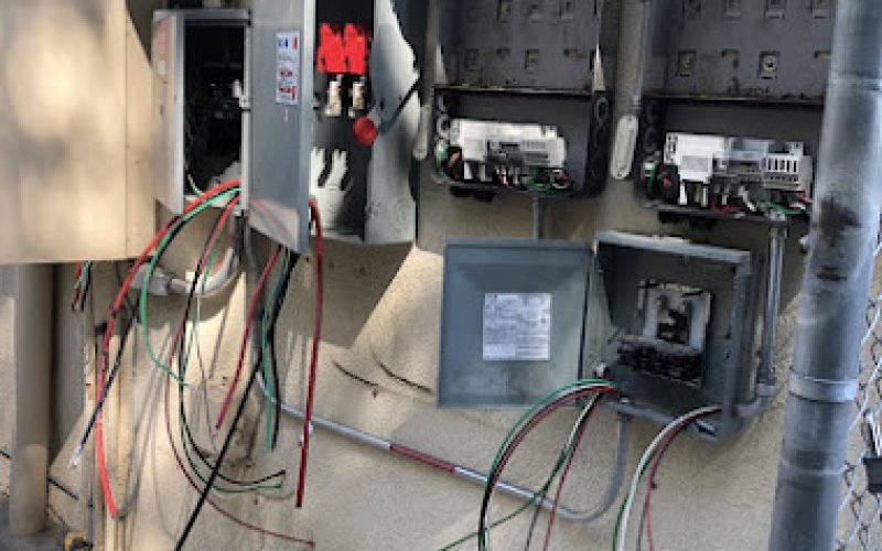 Bravo Electric & Energy — Electrician in Visalia