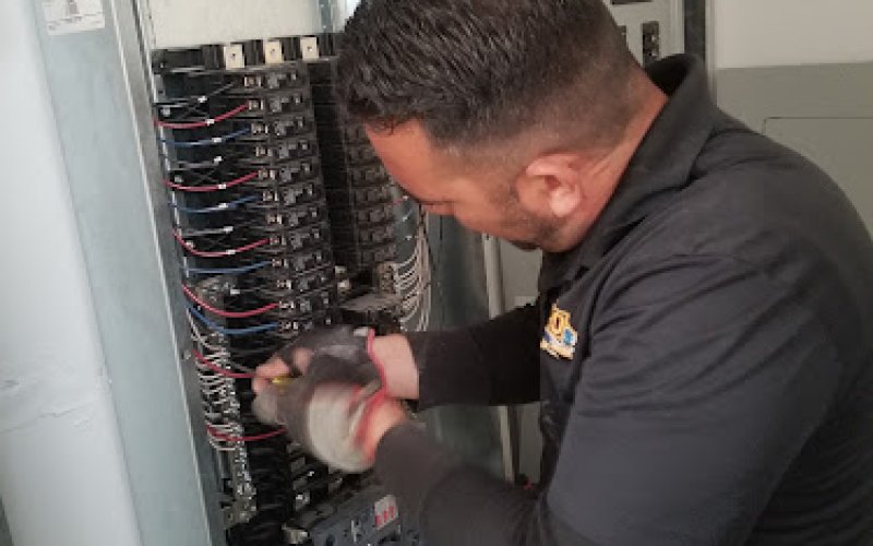 Haro Electric — Electrician in Visalia